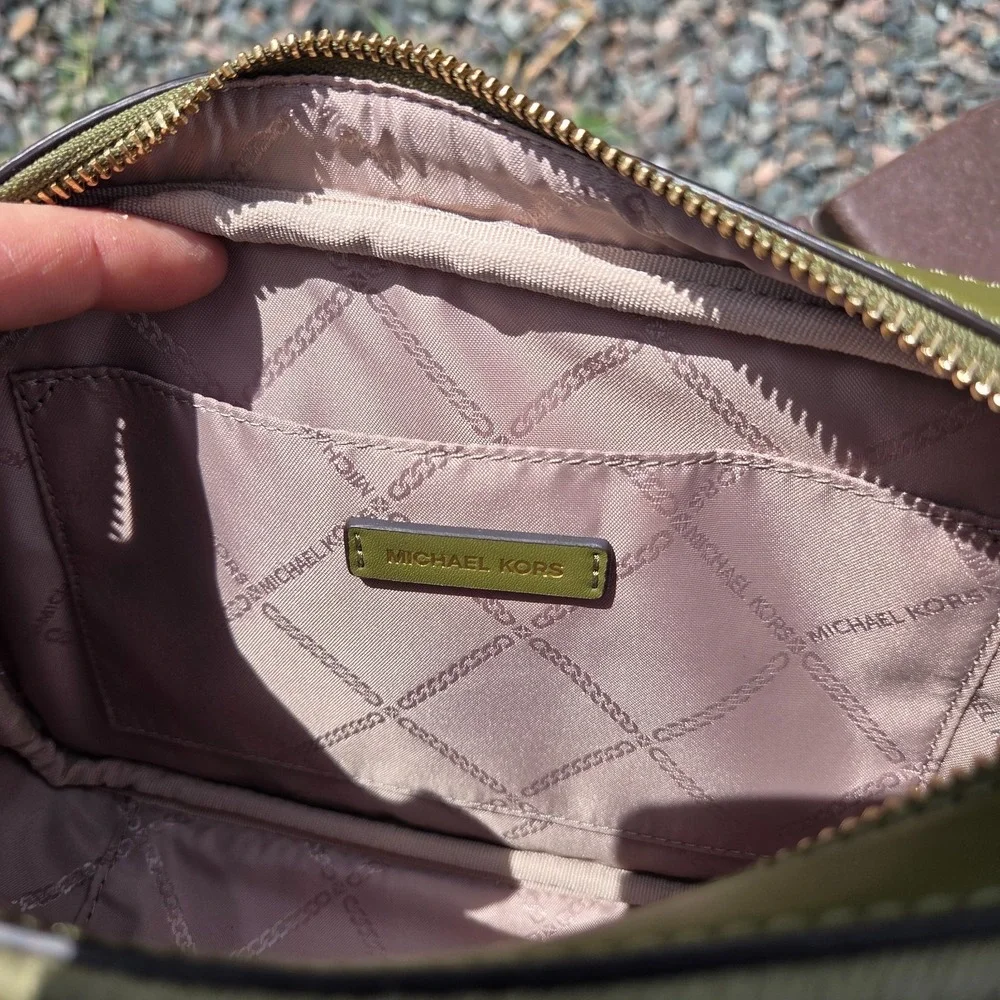 Michael Kors Maeve Logo Large East West Pocket Crossbody Smokey Olive Green - Picture 12 of 14